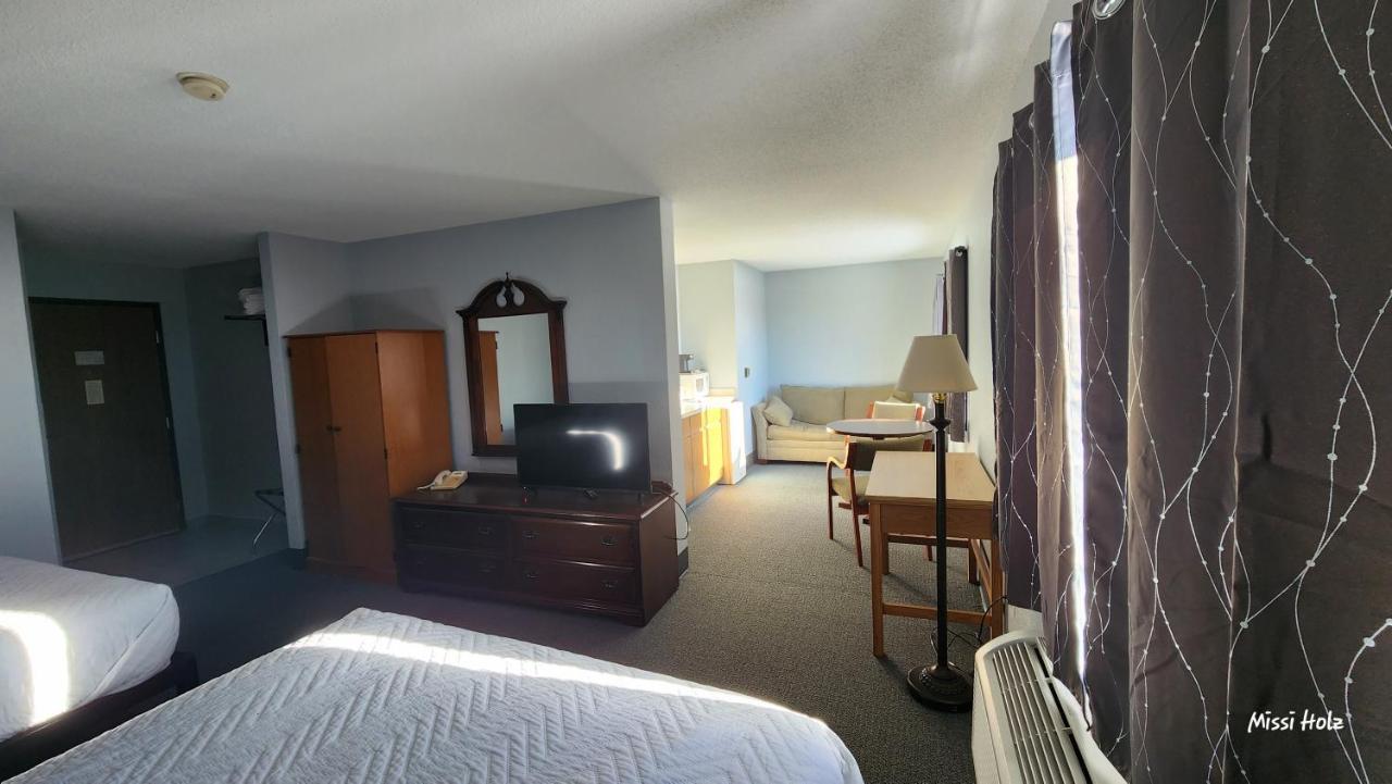 The Oasis Hotel & Bar Sheboygan Falls Exteriör bild
